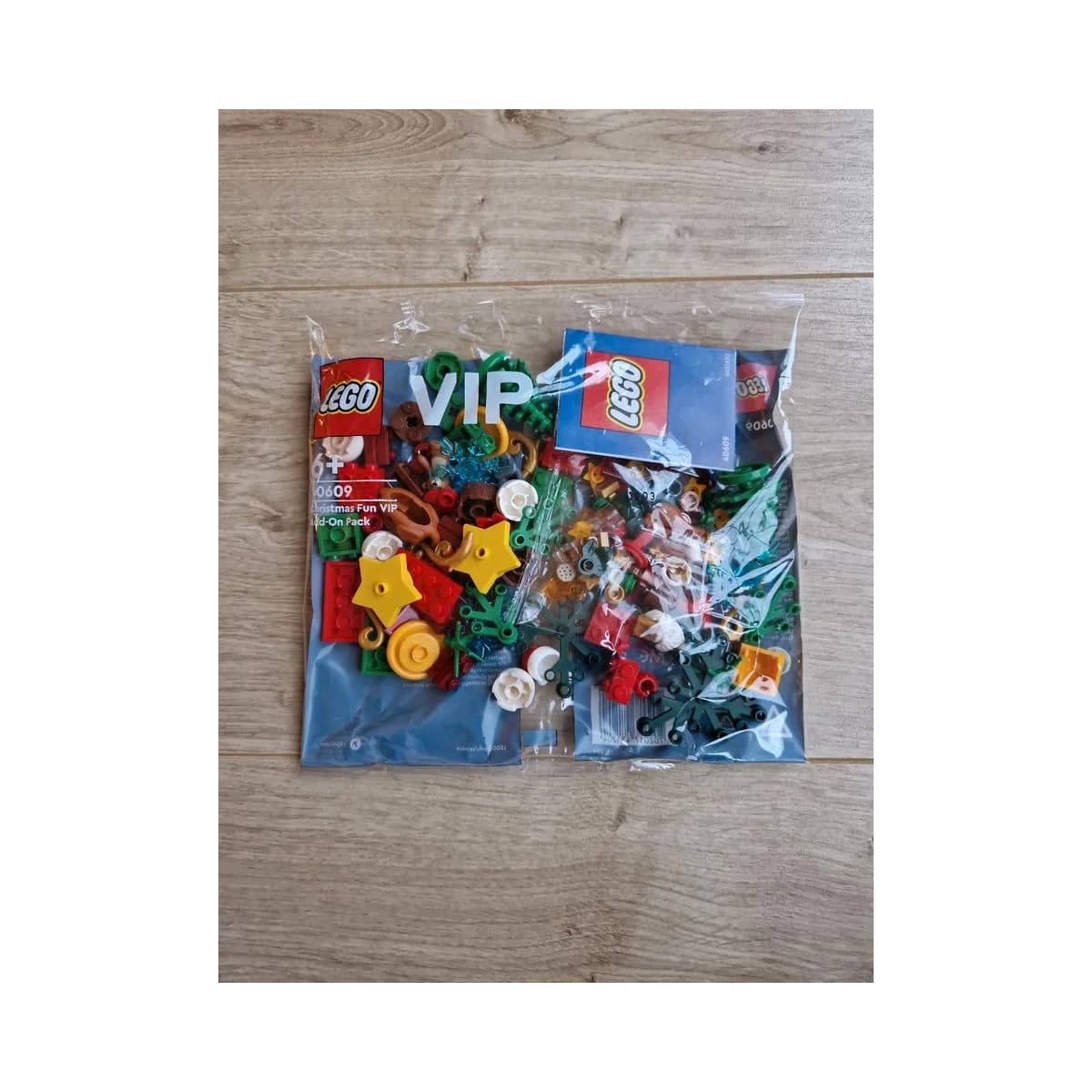 LEGO® Promocyjne 40609 Świąteczna Frajda, Zestaw Dodatkowy VIP