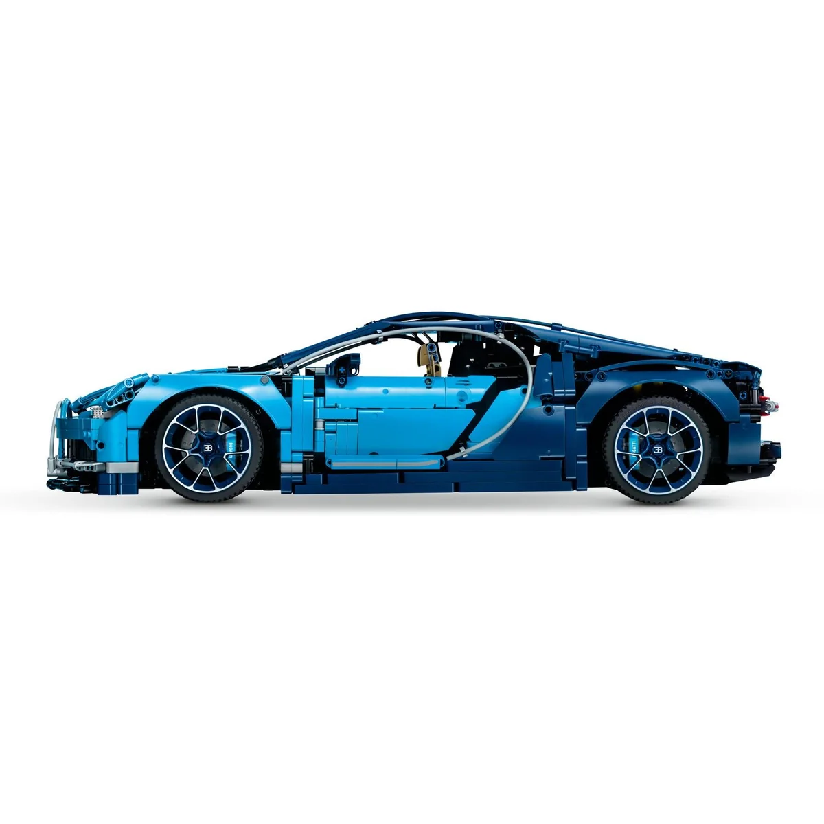 LEGO® Technic™ 42083 Bugatti Chiron, zdjęcie 2