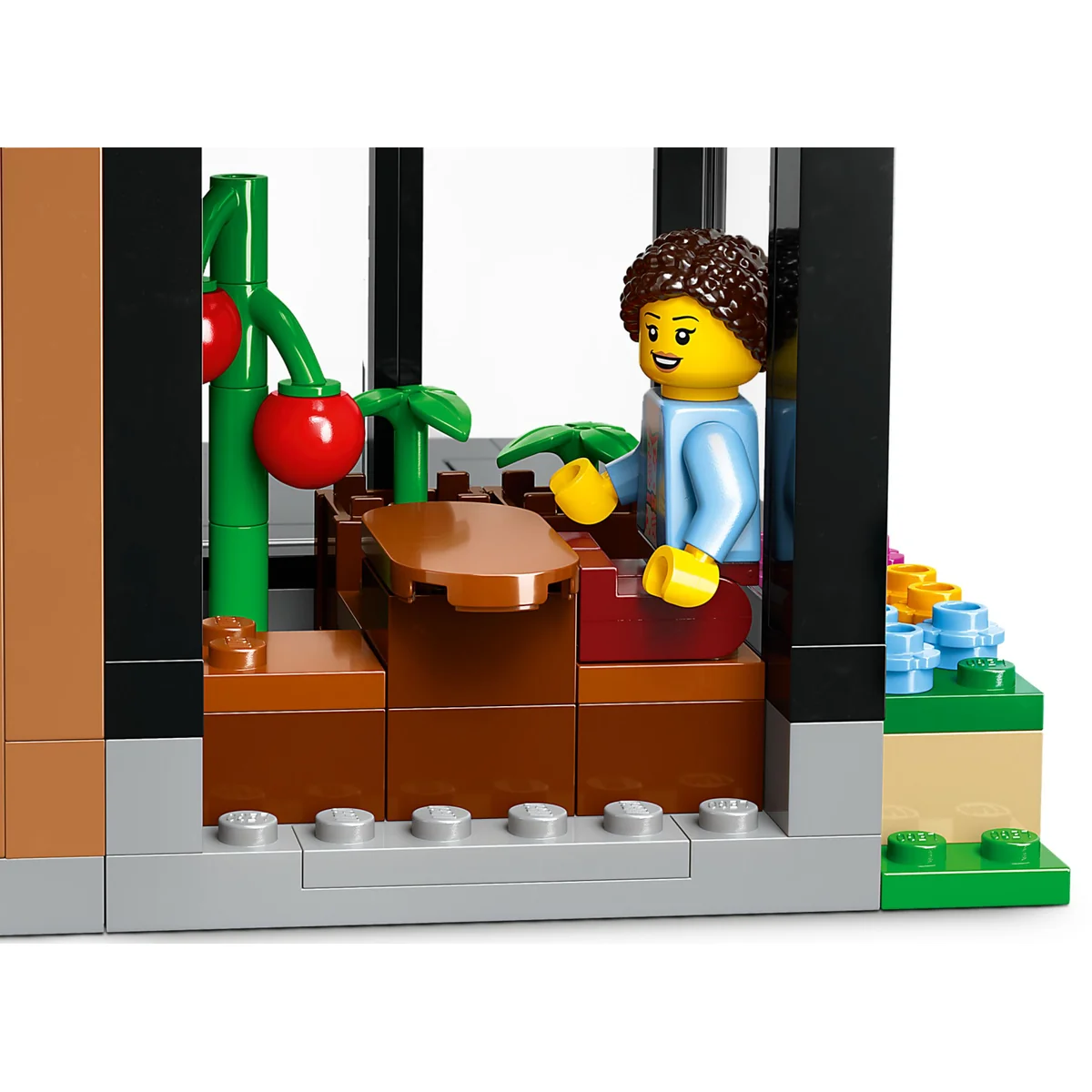LEGO® City™ 60398 Domek rodzinny i samochód elektryczny, zdjęcie 4