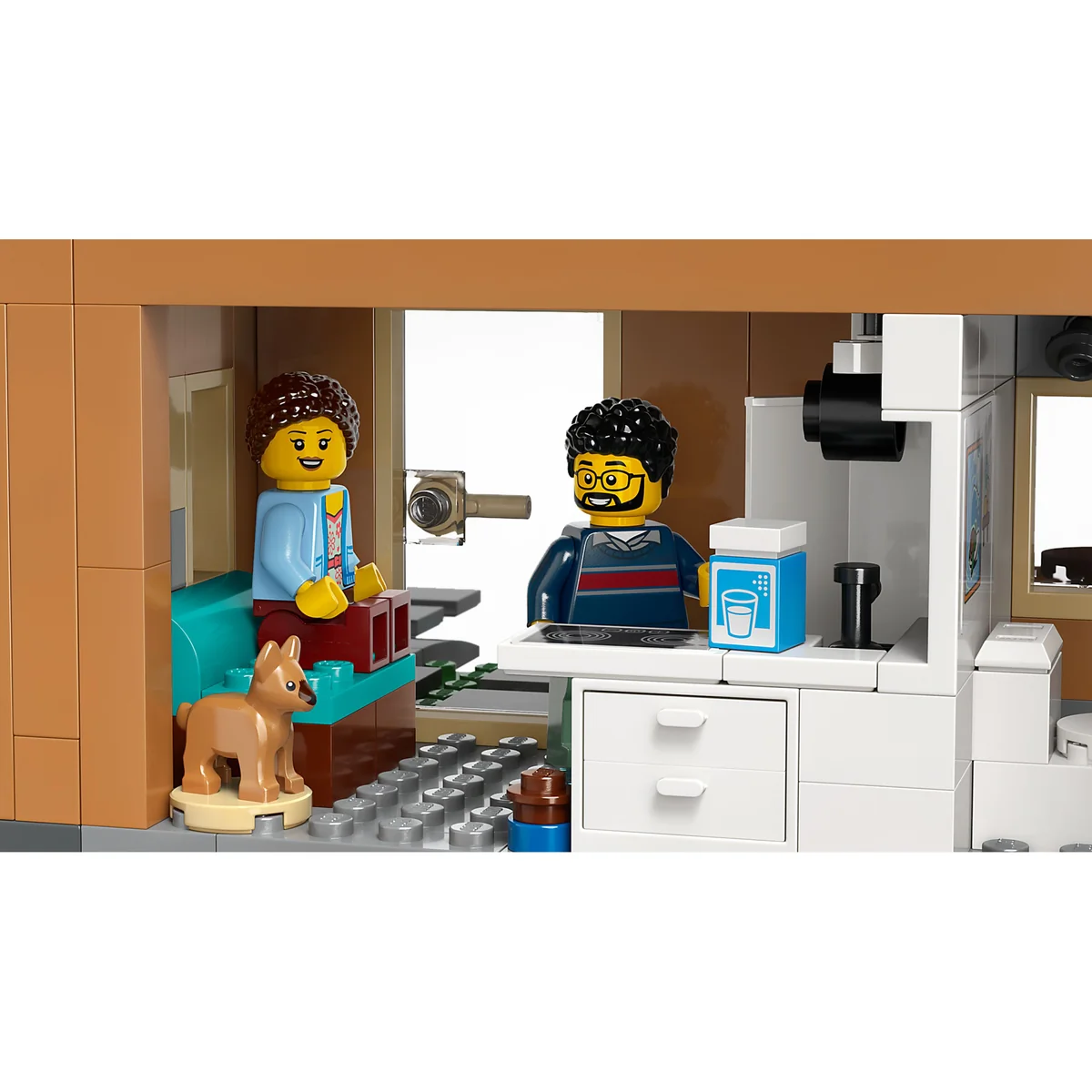 LEGO® City™ 60398 Domek rodzinny i samochód elektryczny, zdjęcie 5