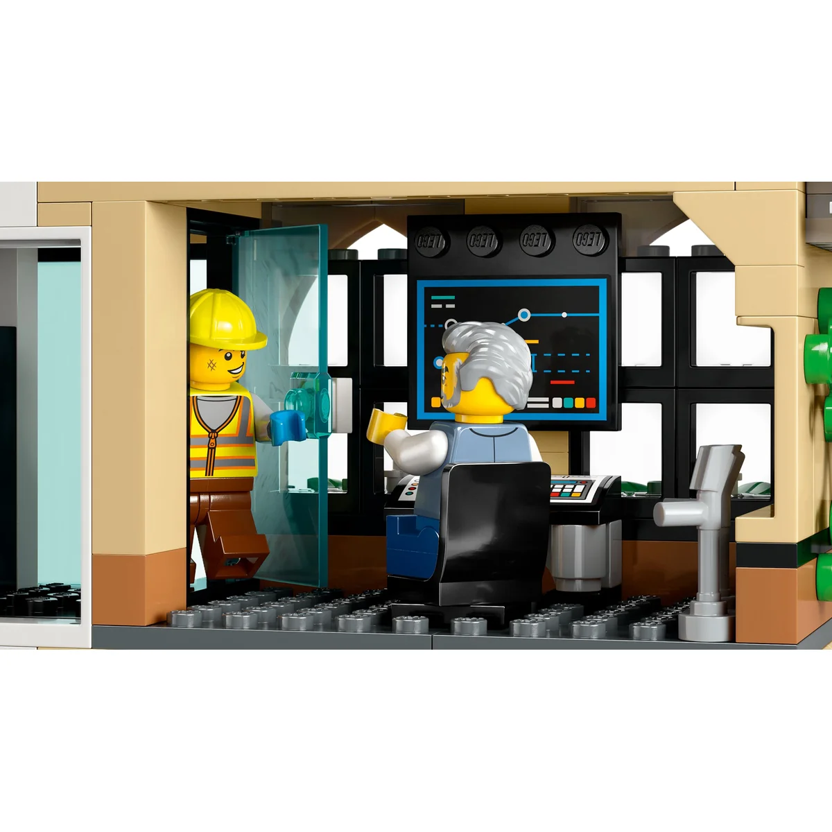 LEGO® City™ 60469 Centralny Dworzec Kolejowy, zdjęcie 5
